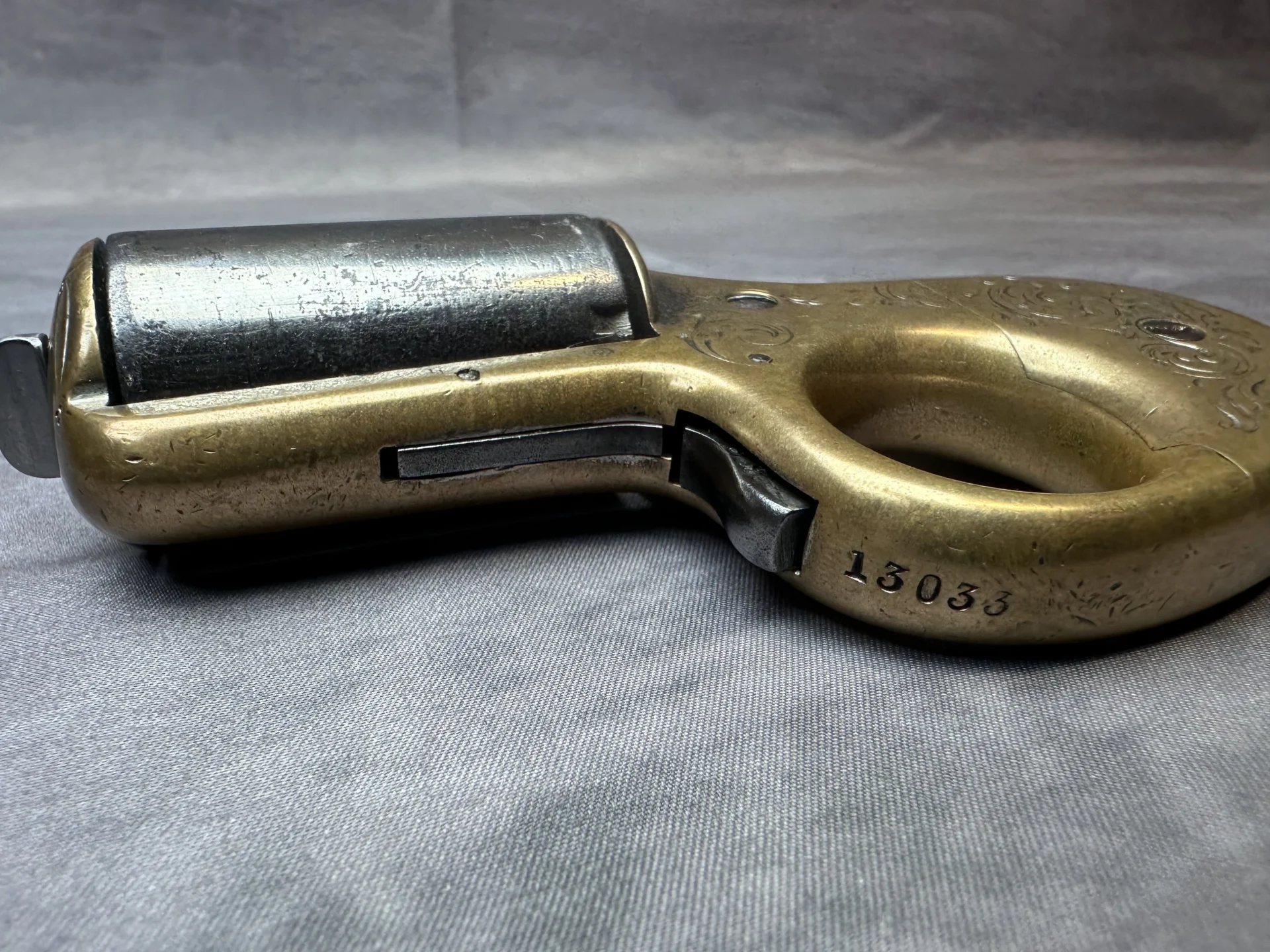 "My Friend" .32 Rimfire 5-Shot Knuckleduster Pepperbox Revolver (Antique) - Image 5