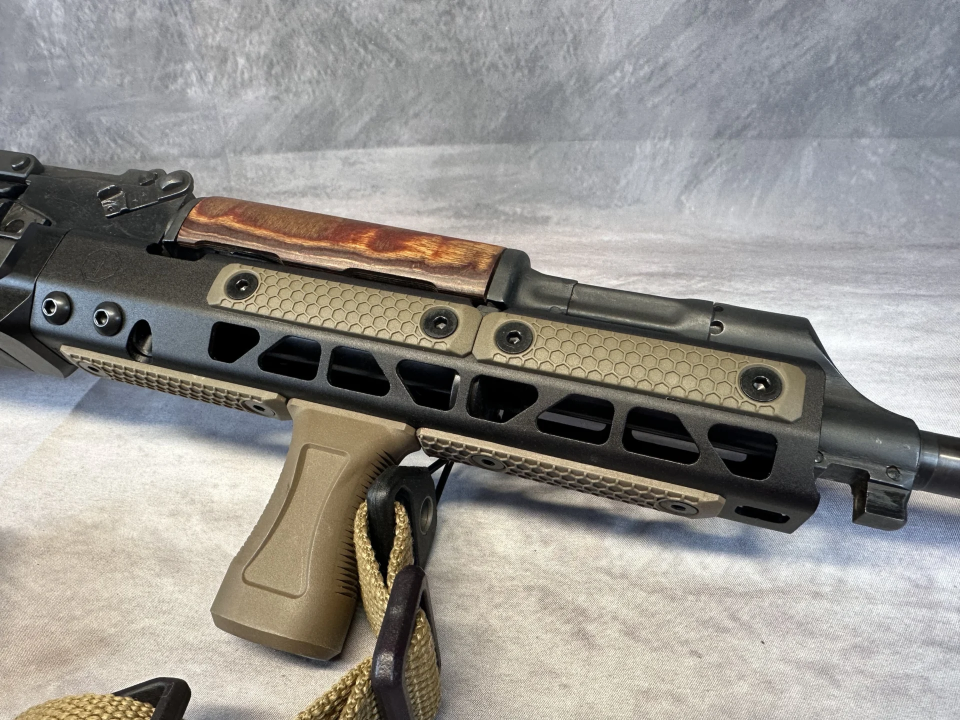 PIONEER ARMS CORP. SPORTER 7.62x39 - Image 2